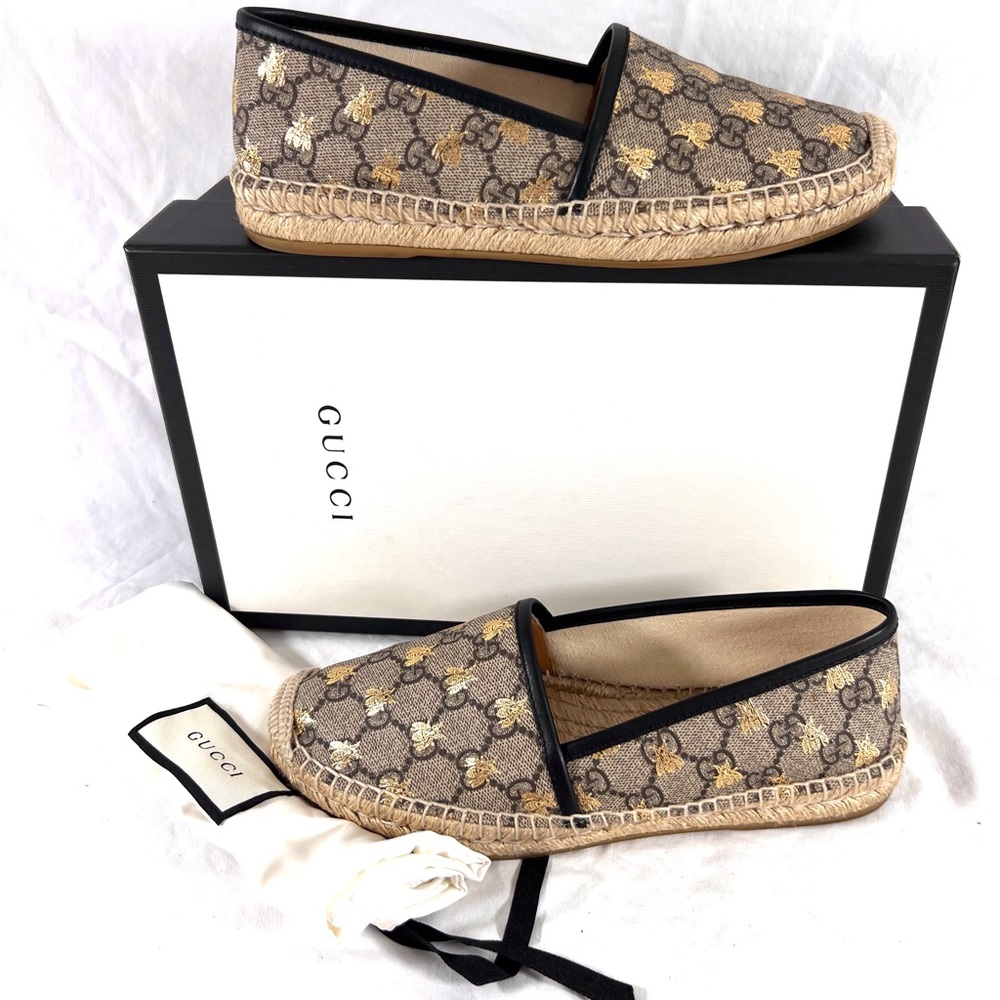 GUCCI GG Supreme Bee Espadrille Flats Beige Canvas Made in Spain 37.5-7.5US